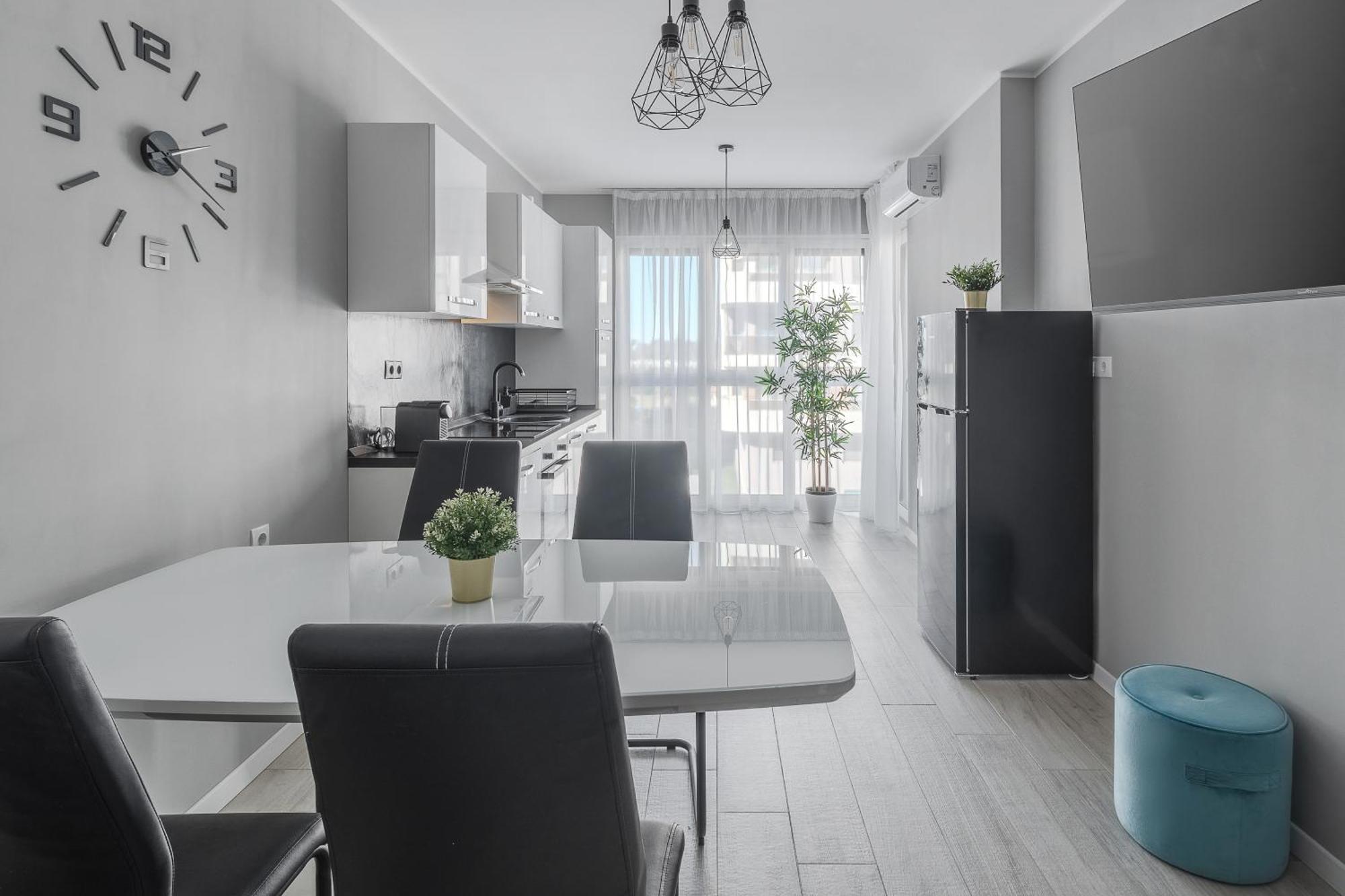 Ceyrat Flat Daire Oradea Dış mekan fotoğraf